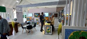 إقبال كبير من المشاركين في مؤتمر المناخ على جناح وزارة التربية والتعليم بالمنطقة الخضراء 23 - جريدة المساء