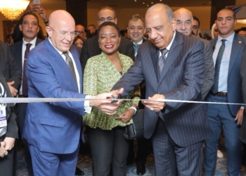 وزير قطاع الأعمال العام يفتتح معرض "Destination Africa 2022" للصناعات النسيجية 25 - جريدة المساء