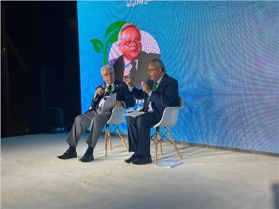 دكتور احمد زايد:البيئة الوجدانية هامة فى تشكيل وعي الأفراد نحو التغيرات البيئية والمناخية 17 - جريدة المساء