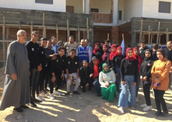 طلاب حقوق قنا فى زيارة ميدانية لمشروعات "حياة كريمة" بفرشوط 17 - جريدة المساء