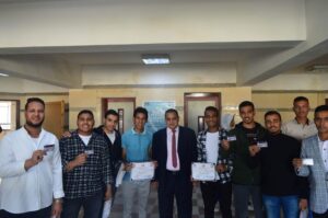 تكريم الطلاب المشاركين فى دورة إعداد المحكمين بحقوق جنوب الوادى 55 - جريدة المساء