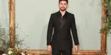  أمير المصري في العرض الخاص للمسلسل العالمي The Crown 1 - جريدة المساء