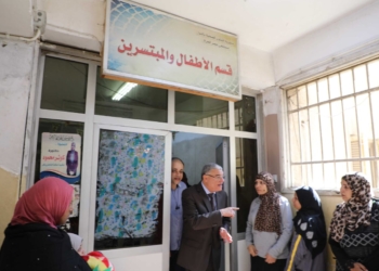 محافظ المنيا يتفقد مستشفى مصر الحرة عقب حدوث خلل في أحد محابس شبكة الغاز 29 - جريدة المساء