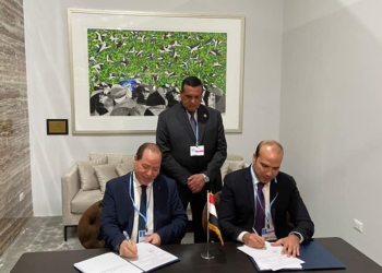 وزير التنمية المحلية يشهد توقيع عقد تقديم خدمات المتابعة والمراقبة لمقدمي خدمات الجمع والنظافة للمخلفات 23 - جريدة المساء