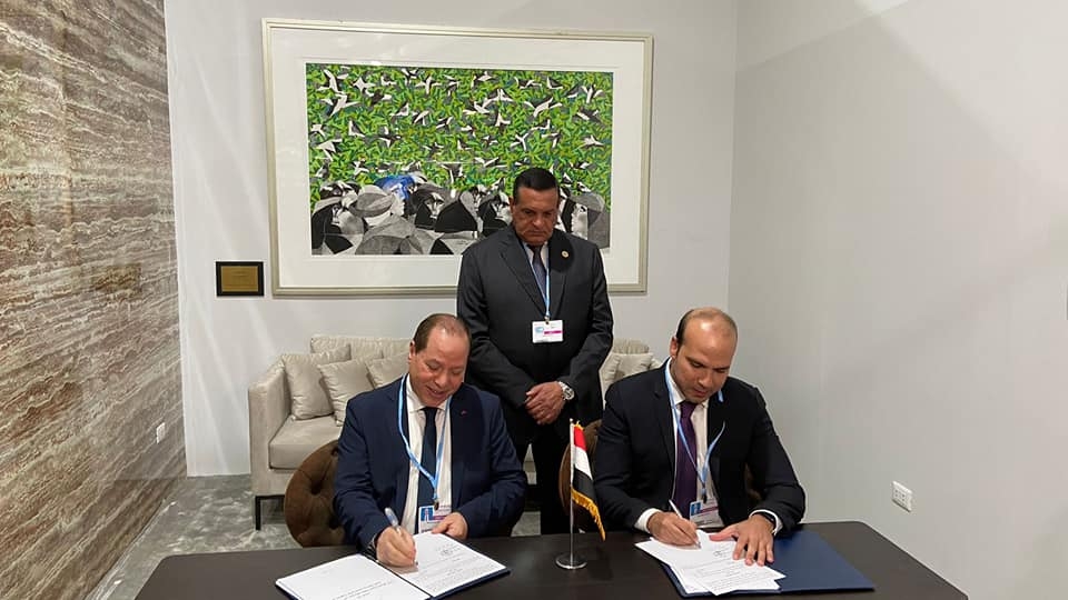 وزير التنمية المحلية يشهد توقيع عقد تقديم خدمات المتابعة والمراقبة لمقدمي خدمات الجمع والنظافة للمخلفات 19 - جريدة المساء