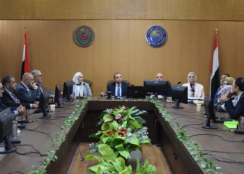 رئيس جامعة بني سويف يترأس مجلس كلية الطب البشري 32 - جريدة المساء