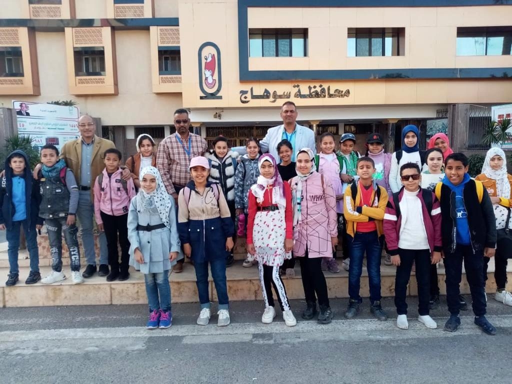 سوهاج تواصل تنظيم رحلات التوعية السياحية لطلاب المدارس 19 - جريدة المساء