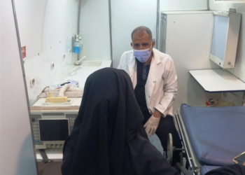 توقيع الكشف الطبى لـ 3332 مواطن ومواطنة بقرى عمرو بن العاص بإدفو ، والرقبة بدراو 15 - جريدة المساء