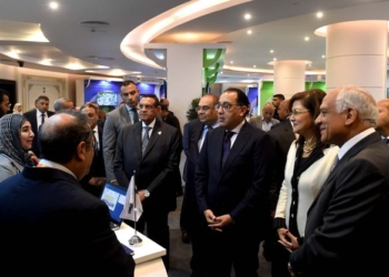 رئيس الوزراء يشارك في مؤتمر المبادرة الوطنية للمشروعات الخضراء الذكية 31 - جريدة المساء رئيس الوزراء يشارك في مؤتمر المبادرة الوطنية للمشروعات الخضراء الذكية 30 - جريدة المساء