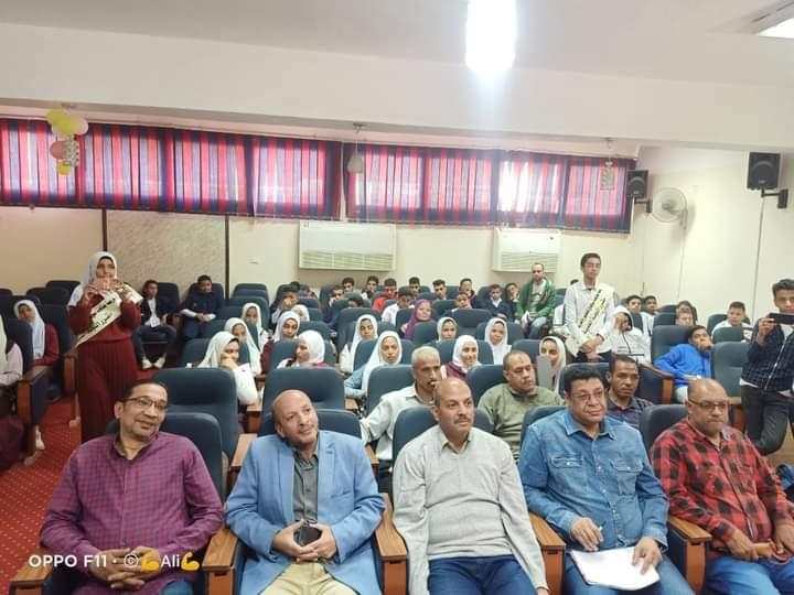 ندوة توعوية عن التغيرات المناخية تنظمها التكنولوجيا والتعليم بسوهاج 20 - جريدة المساء ندوة توعوية عن التغيرات المناخية تنظمها التكنولوجيا والتعليم بسوهاج 19 - جريدة المساء