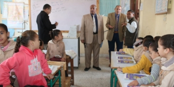 وكيل  وزارة تعليم بني سويف   مدارس سنور وابنبي بيتك ويوجه بالاهتمام بالقراءة والكتابة  1 - جريدة المساء