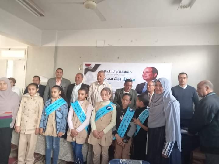 فوز الراهبات الابتدائية والأقباط الإعدادية بنين في مسابقة أوائل الطلبة بنقادة 18 - جريدة المساء