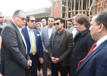 بالصور.. وزير الشباب والرياضة ومحافظ الشرقية يفتتحان دوري كرة القدم النسائية لمراكز شباب مصر 21 - جريدة المساء