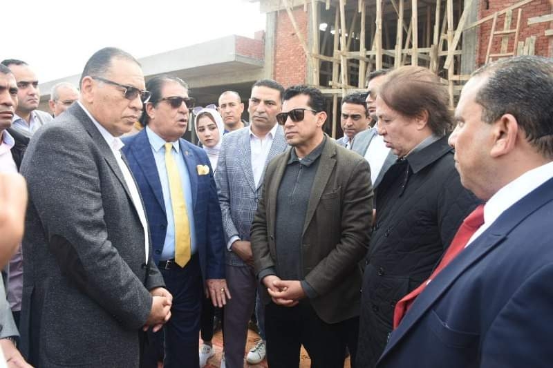 بالصور.. وزير الشباب والرياضة ومحافظ الشرقية يفتتحان دوري كرة القدم النسائية لمراكز شباب مصر 55 - جريدة المساء