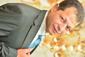  الفنان الصاعد علي سيف يفتح قلبه للمساء في حوار فني شامل : للفن دور أساسي في مساندة قضايا الوطن ودعم المبتكرين والمبدعين وذوي الههم 29 - جريدة المساء