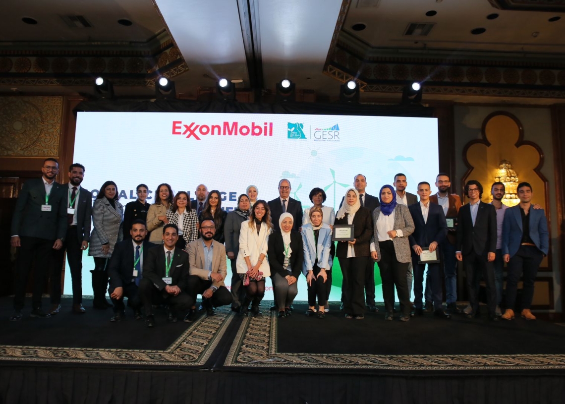 تصنيع "مرآة السيارة"..من ألياف شجرة الموز 18 - جريدة المساء