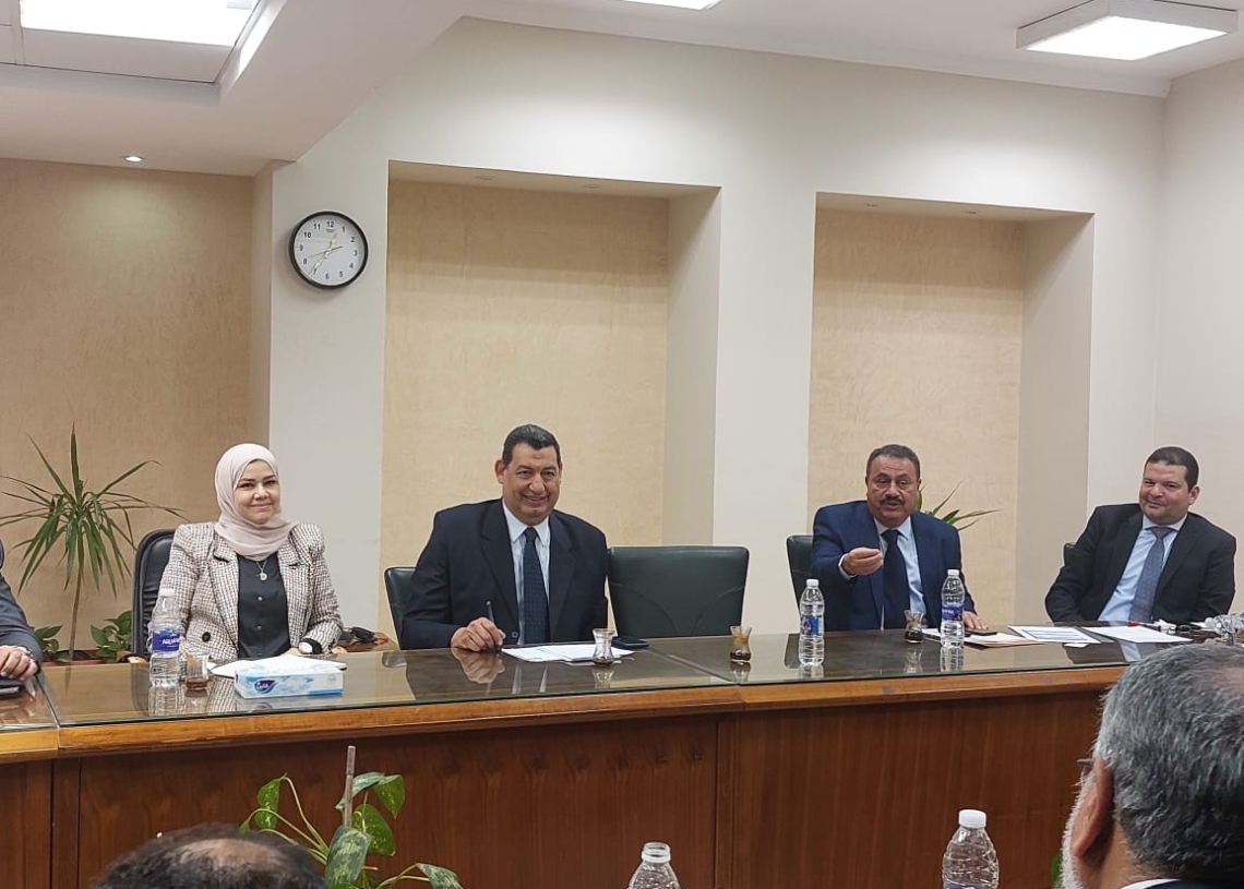 اجتماع بين ( المالية) ونقابتى الأطباء والأطباء البيطريين بشأن الفاتورة الالكترونية 18 - جريدة المساء اجتماع بين ( المالية) ونقابتى الأطباء والأطباء البيطريين بشأن الفاتورة الالكترونية 17 - جريدة المساء