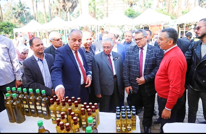 "سليمان" و "عزوز" يفتتحان أول مهرجان للزيتون في مصر 19 - جريدة المساء "سليمان" و "عزوز" يفتتحان أول مهرجان للزيتون في مصر 18 - جريدة المساء