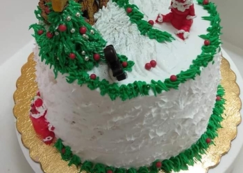 طريقة عمل تورتة الكريسماس بالكريمة الملونة 17 - جريدة المساء