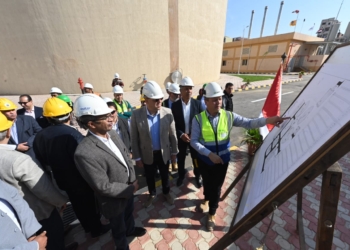 وزير الإسكان يطمئن على سير تجارب التشغيل بمحطة التنقية الشرقية لمعالجة الصرف الصحي بمحافظة الإسكندرية 21 - جريدة المساء