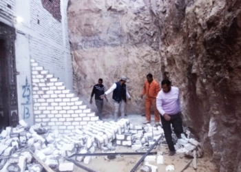 الإزالة الفورية لحالتى تعدى بنطاق حى جنوب بأسوان 33 - جريدة المساء