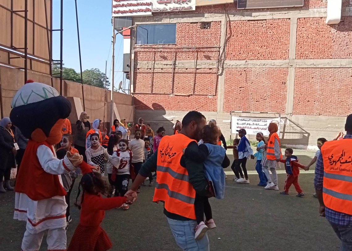 وفد من حزب الشعب الجمهوري بأسوان يزور دار رعاية البنين 17 - جريدة المساء