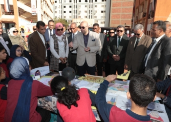 محافظ بني سويف  يُدشّن مبادرة " ارتقاء" للنهوض باللغة العربية بين تلاميذ المرحلة الابتدائية على مستوى مدارس المحافظة 22 - جريدة المساء