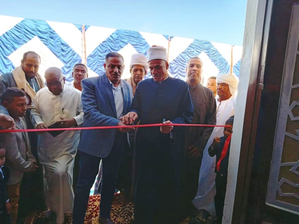 محافظ أسوان ينيب وكيل وزارة الأوقاف ورئيس مركز ومدينة نصر النوبة لإفتتاح مسجد الأنصار بقرية عنيبة 19 - جريدة المساء