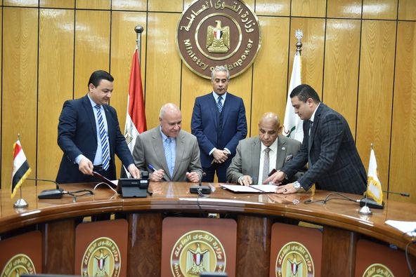 بروتوكول تعاون بين "القوى العاملة "و"مصر للطيران" 17 - جريدة المساء