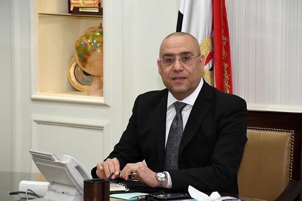 وزير الإسكان يستعرض الموقف التنفيذي للمشروعات السكنية والمرافق بمدينة " العبور الجديدة " 19 - جريدة المساء