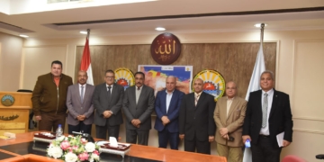 نادي روتاري مطروح ينجيل ٥ ملاعب خماسية بعدد من مدارس المحافظة 1 - جريدة المساء