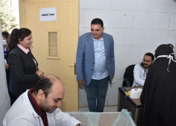 قافلة جامعة عين شمس تقدم خدماتها العلاجية لـ ١٨٩٤ مواطنًا بقري "حياة كريمة" بقنا 30 - جريدة المساء