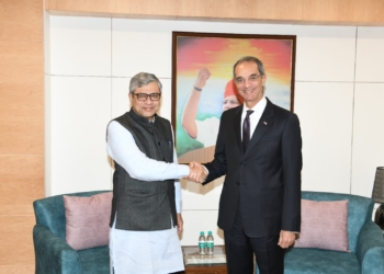 وزير الاتصالات يبحث مع الهندى سبل التعاون المشترك فى مجالات البنية المعلوماتية الدولية والتحول الرقمى 29 - جريدة المساء