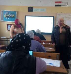 وكيل تعليم القاهرة تتابع امتحانات الصف الأول الثانوي بالمعصرة 31 - جريدة المساء