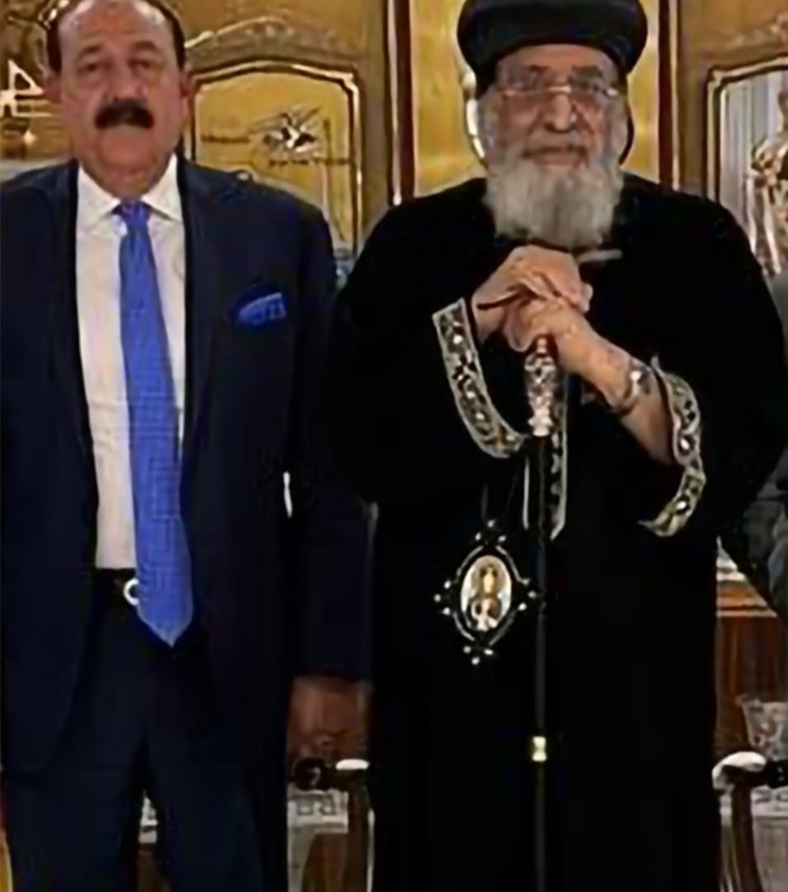 رئيس الاتحاد العام للمصريين فى أمريكايهنىء البابا تواضروس بعيد الميلاد المجيد 19 - جريدة المساء