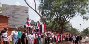 احتفالية تأييد ودعم القيادة السياسية من أبناء الجالية المصرية في اوغندا 2 - جريدة المساء احتفالية تأييد ودعم القيادة السياسية من أبناء الجالية المصرية في اوغندا 1 - جريدة المساء