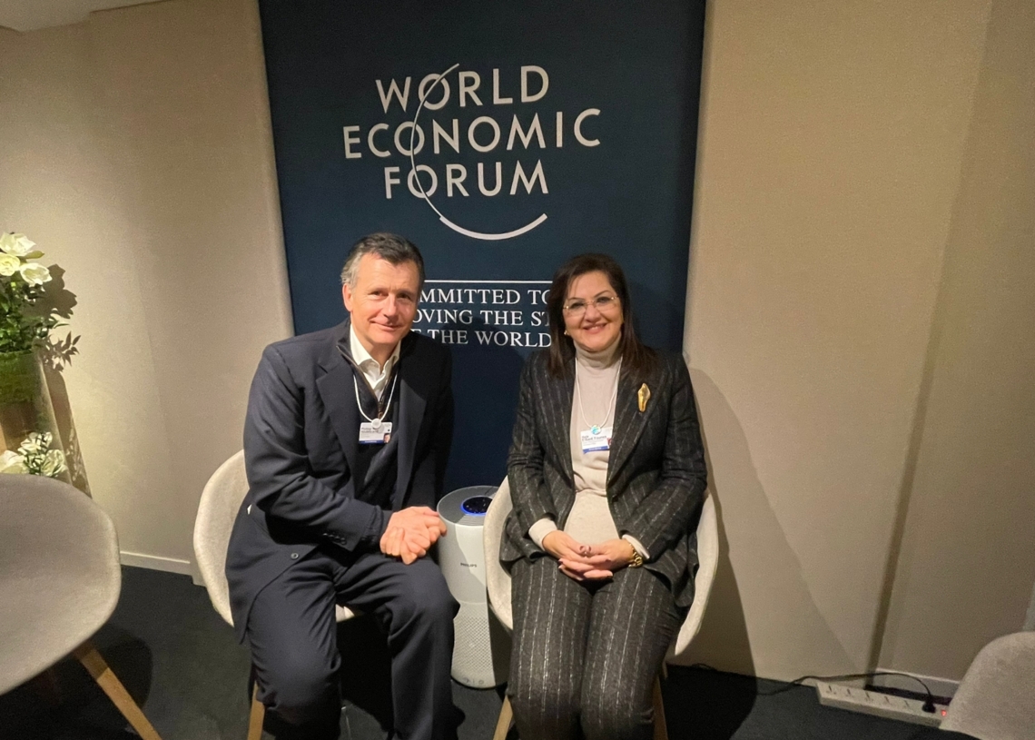 وزيرة التخطيط  تلتقي نائب رئيس شركة بلاك روك الأمريكية لإدارة الاستثمار 17 - جريدة المساء