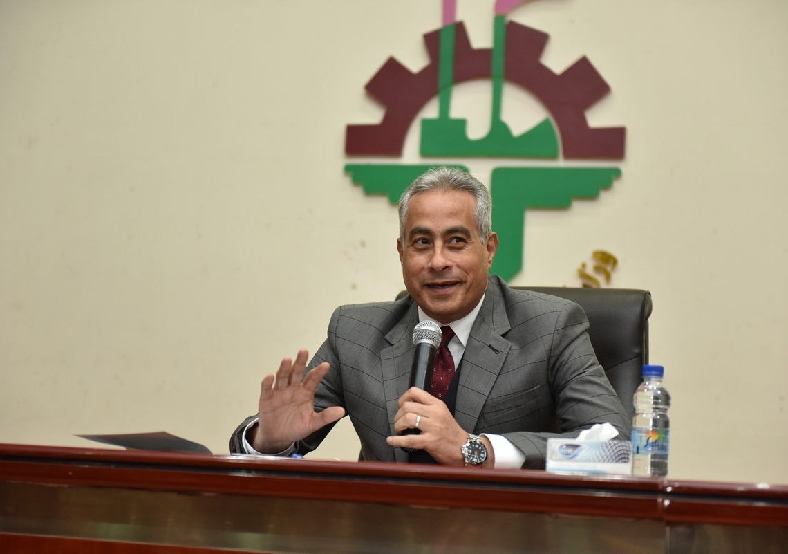 وزيرالقوى العاملة يشهد حلف"اليمين القانونية"لـ72 مفتشاً جديداً لعلاقات العمل والسلامة والصحة المهنية. 19 - جريدة المساء