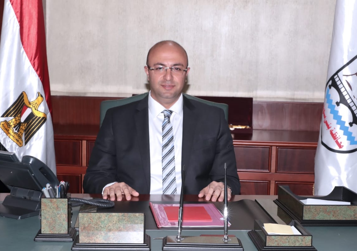 محافظ بني سويف يُهنئ  قداسة البابا تواضروس الثاني  بابا الإسكندرية وقيادات الطوائف الكنسية بمناسبة عيد الميلاد المجيد 19 - جريدة المساء