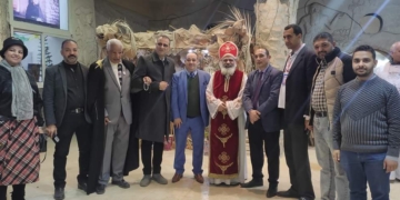 خريجي الأزهر بالمنيا، يقدمون التهنئة للأخوة الأقباط بمناسبة عيد الميلاد المجيد 1 - جريدة المساء
