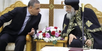 محافظ سوهاج يهنئ البابا " تواضروس الثاني " وجميع الأخوة الأقباط بمناسبة عيد الميلاد المجيد 1 - جريدة المساء