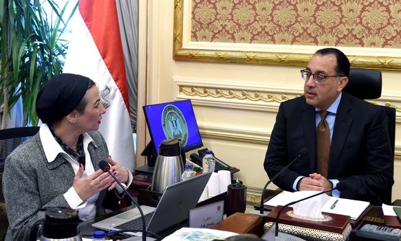 رئيس الوزراء يتابع جهود وزارة البيئة لحل مشكلات المستثمرين ودعم مناخ الاستثمار في مصر 19 - جريدة المساء
