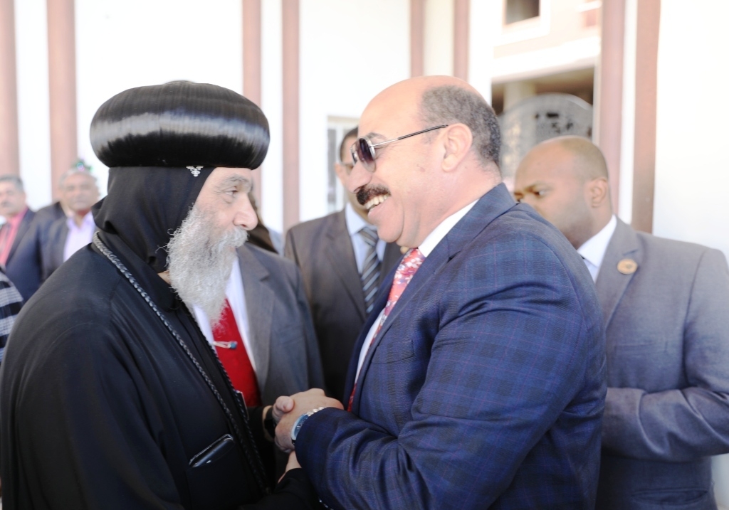 وسط أجواء من محافظ أسوان يقدم التهانى للأخوة الأقباط بمناسبة عيد الميلاد المجيد بمختلف الكنائس 20 - جريدة المساء وسط أجواء من محافظ أسوان يقدم التهانى للأخوة الأقباط بمناسبة عيد الميلاد المجيد بمختلف الكنائس 19 - جريدة المساء