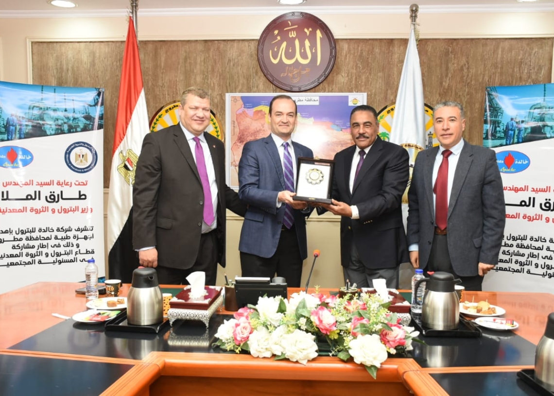 شركة خالدة للبترول تهدي مطروح جهاز ايكو للقلب و4 جهاز مونيتور وجهاز تحليل كيماء دم 19 - جريدة المساء