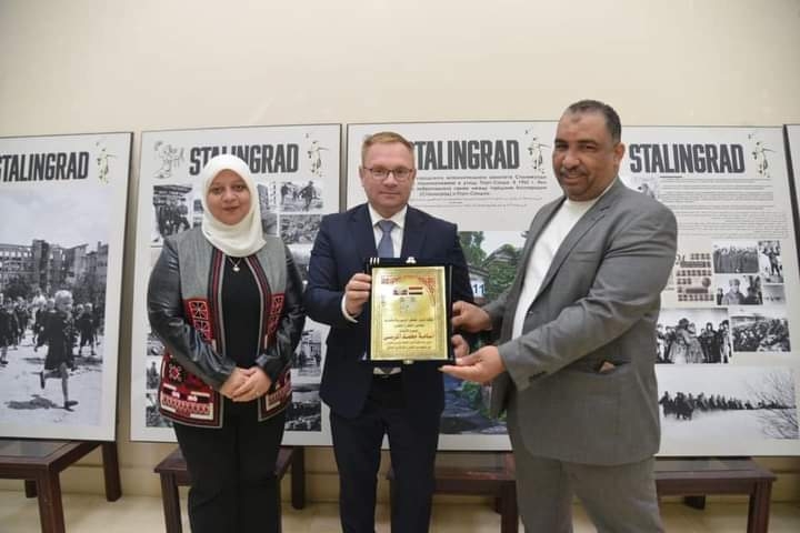 القنصل الروسي يزور "مكتبة مصر" بمطروح 19 - جريدة المساء