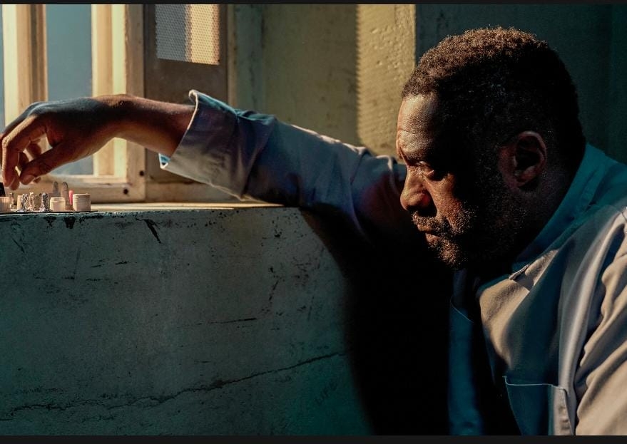 ١٠ مارس.. "نتفليكس" تطرح فيلم "لوثر: السقوط من السماء" لإدريس ألبا 19 - جريدة المساء