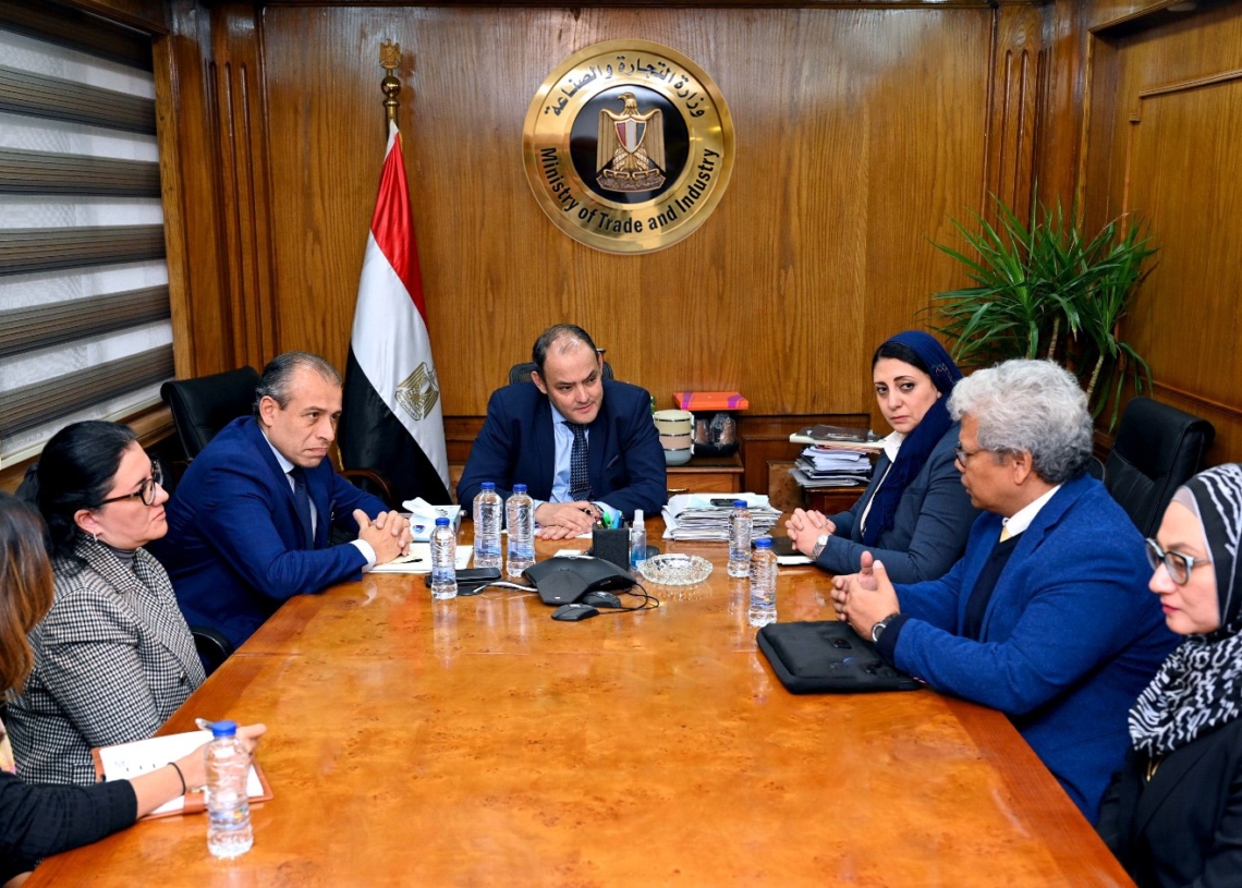 أحمد سمير: الاستفادة من الخبرة الماليزية في تصنيع زيت النخيل 18 - جريدة المساء أحمد سمير: الاستفادة من الخبرة الماليزية في تصنيع زيت النخيل 17 - جريدة المساء