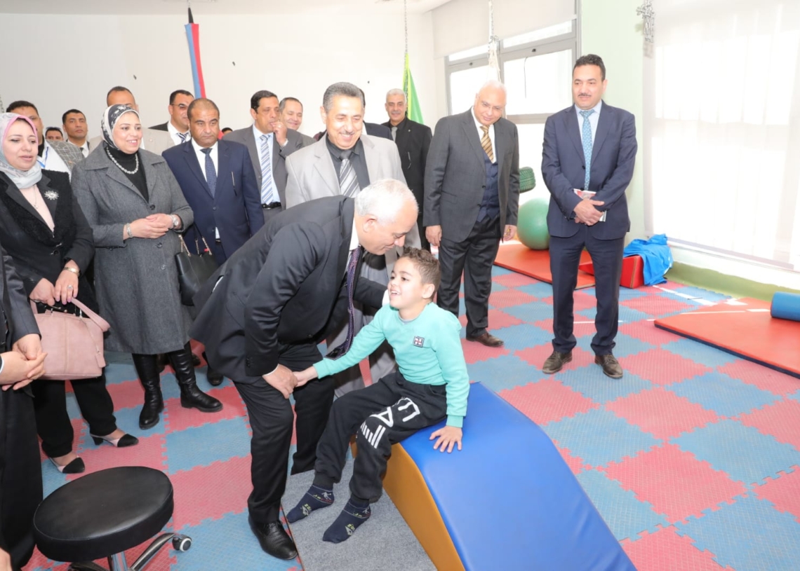 حجازي يزور مركز تأهيل ذوى الاحتياجات الخاصة بمدينة العاشر من رمضان 17 - جريدة المساء