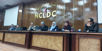 (الفاتورة الإلكترونية) فى ندوة مشتركة بين الضرائب و(القابضة للكهرباء) 1 - جريدة المساء