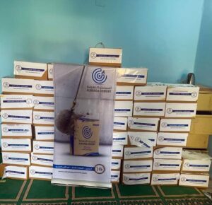 قوافل الخير تجوب قرى قنا لتوزيع كراتين رمضان على الأسر الأكثر احتياجًا 21 - جريدة المساء